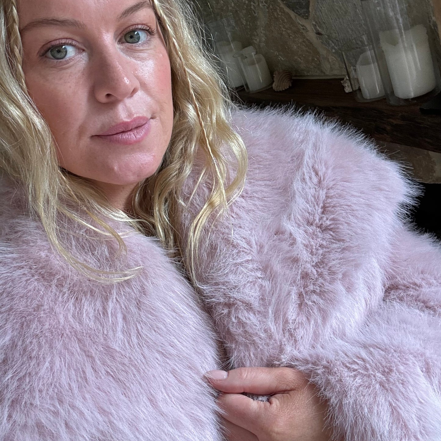 SELENE Faux Fur ~ Strawberry Milk