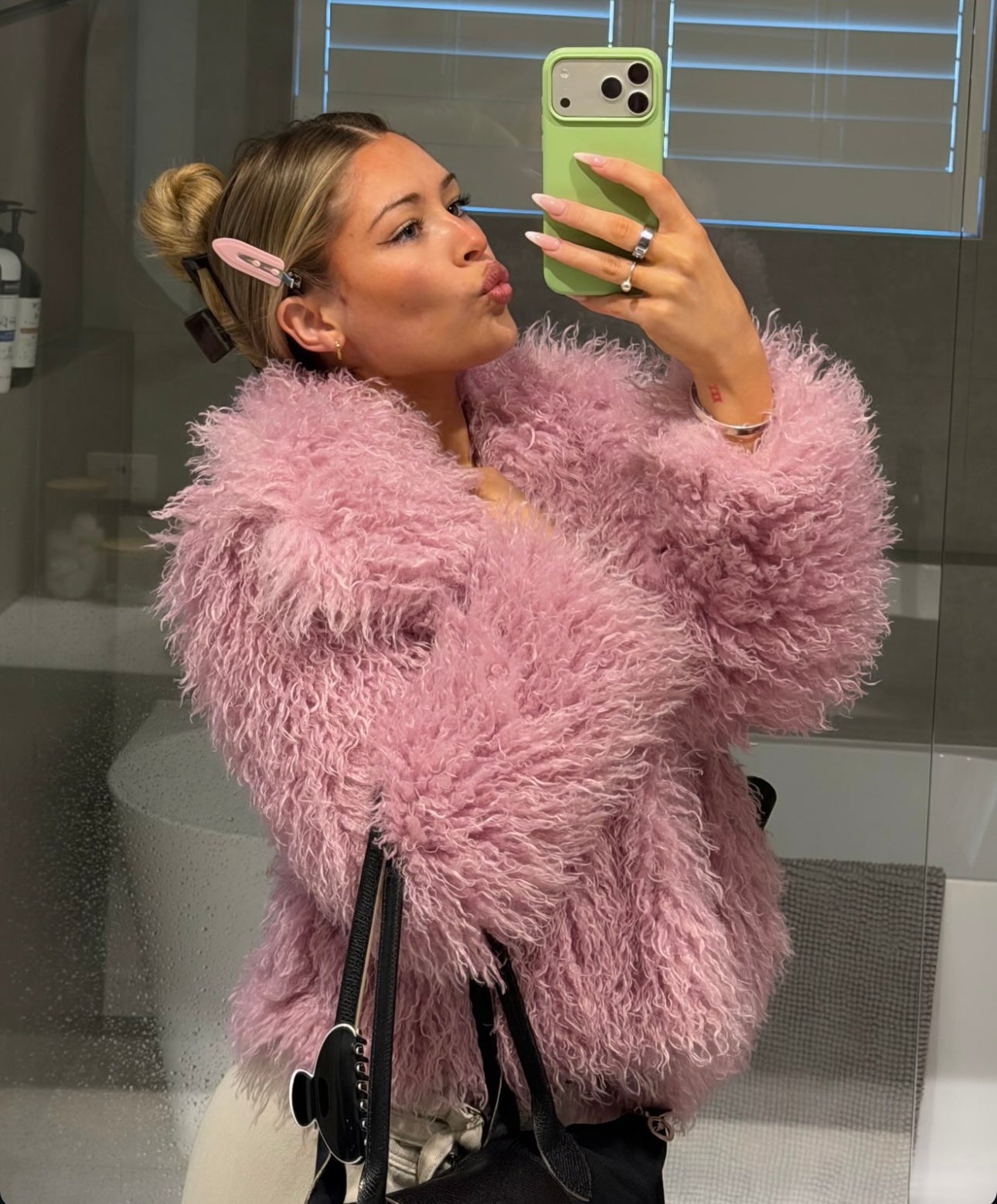 MIMI Faux Fur ~ Wildflower