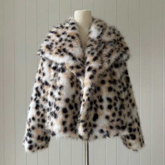 SELENE Faux Fur ~ Snow Leopard