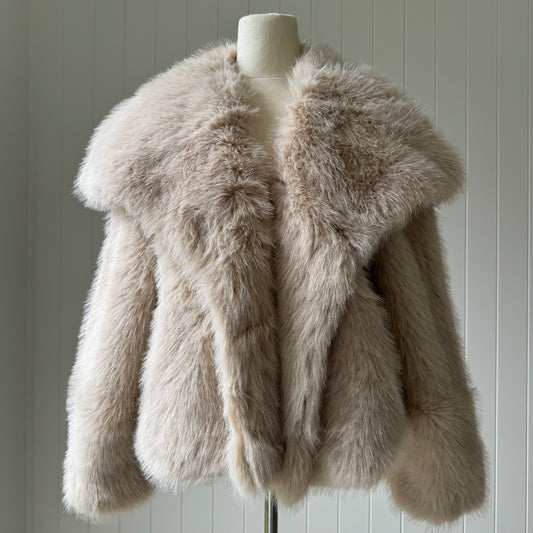 SELENE Faux Fur ~ Taupe