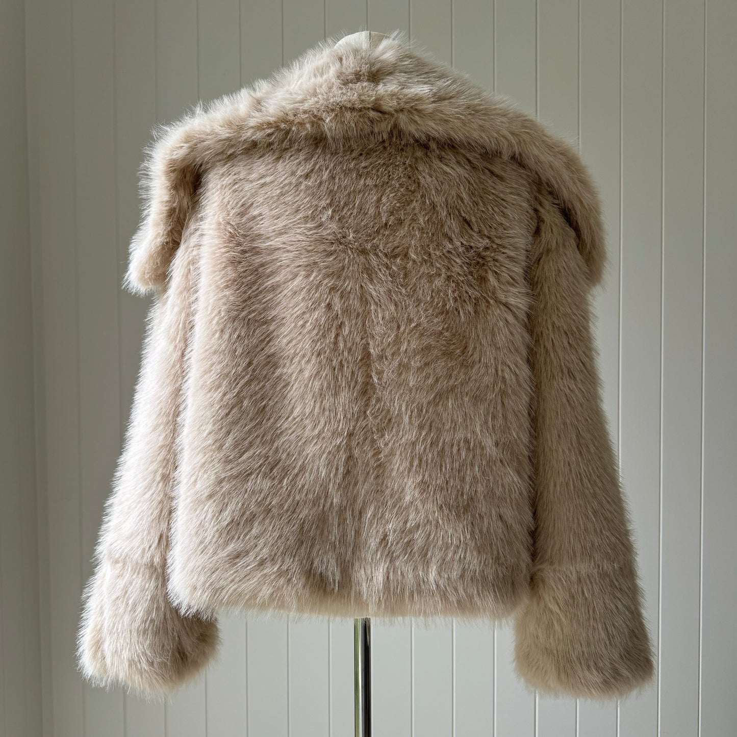 SELENE Faux Fur ~ Taupe