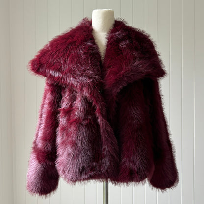 SELENE Faux Fur ~ Burgundy