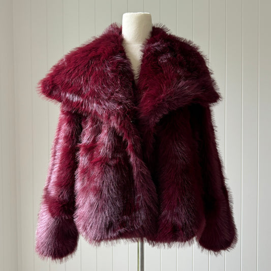 SELENE Faux Fur ~ Burgundy
