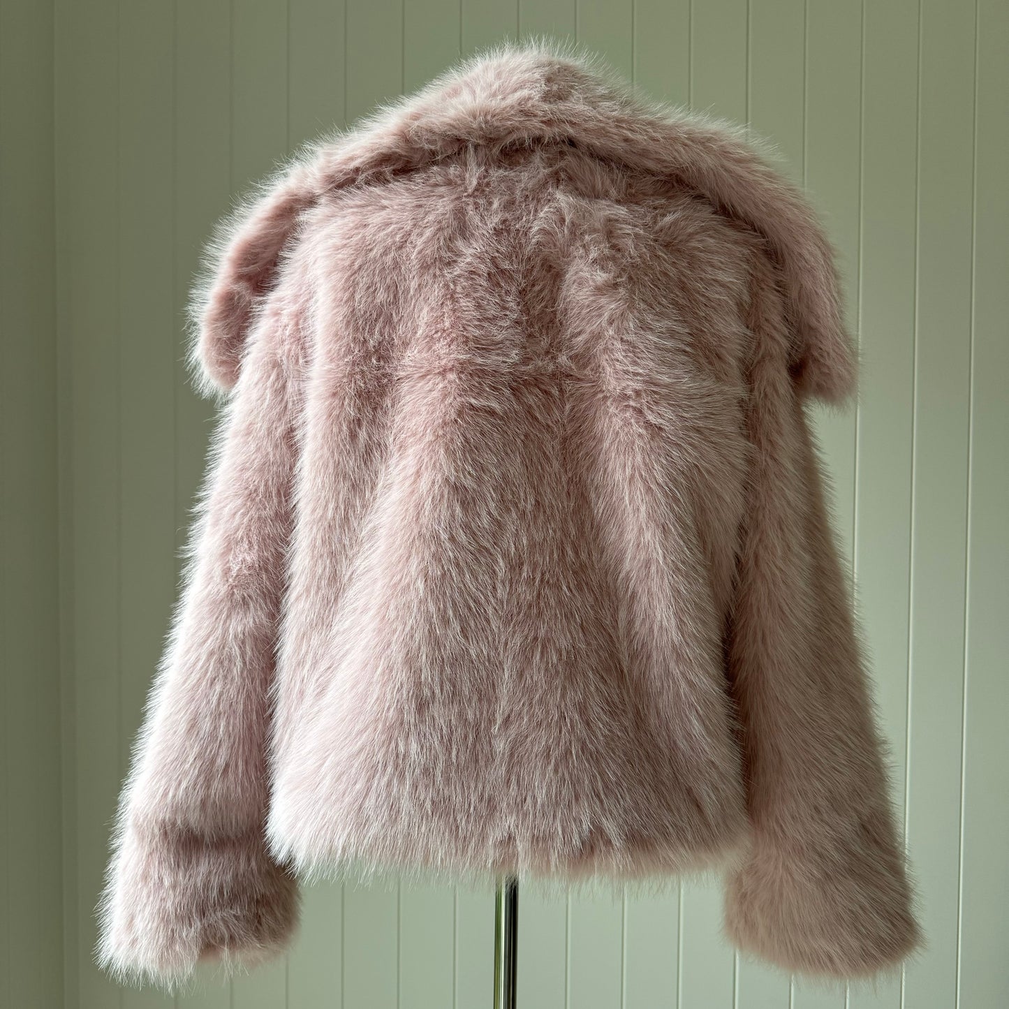 SELENE Faux Fur ~ Strawberry Milk