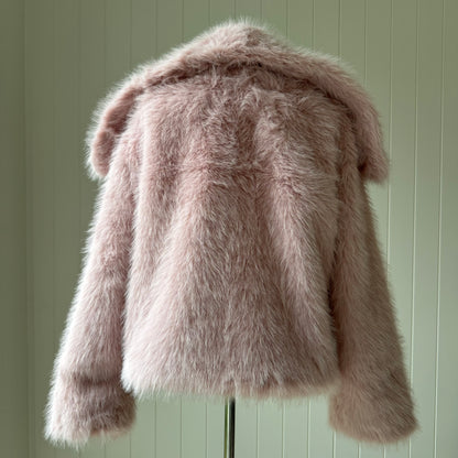 SELENE Faux Fur ~ Strawberry Milk