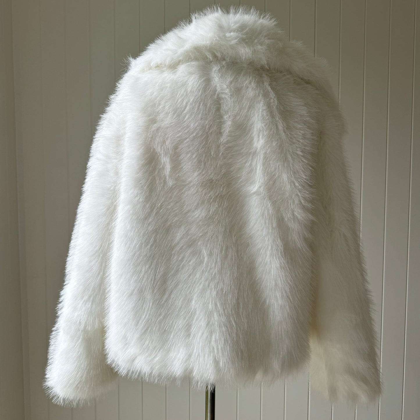 SELENE Faux Fur ~ Snow
