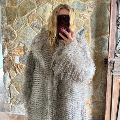 CHLOE Faux Ostrich Feather Fur ~ Grey