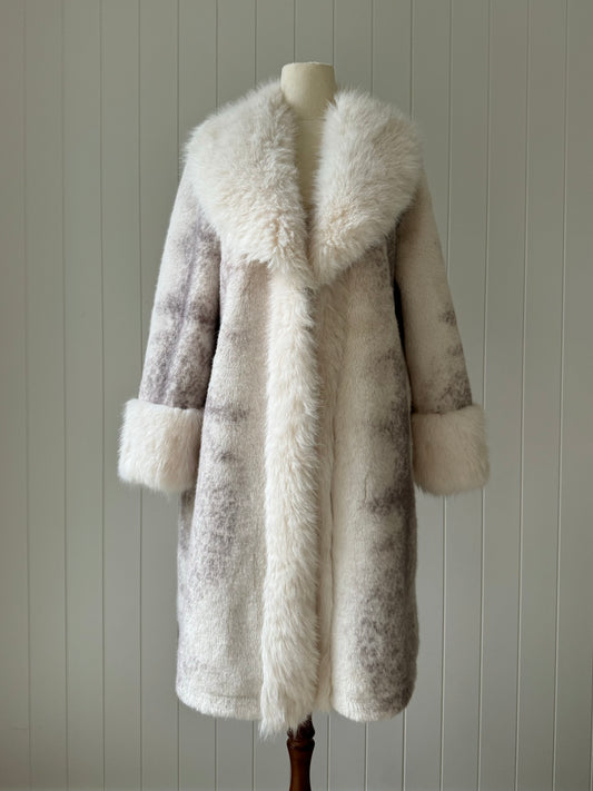 PENNY Faux Fur ~ Cream & Grey